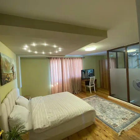Elear Guest house Korce