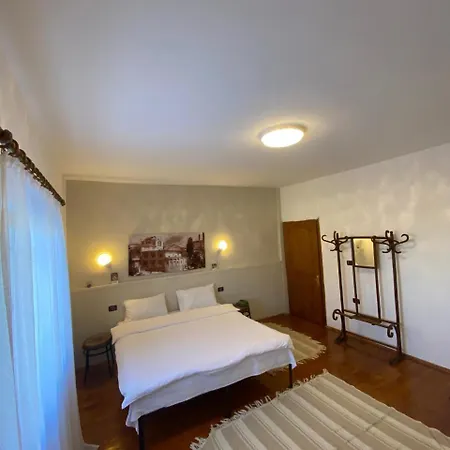 Elear Guest house *