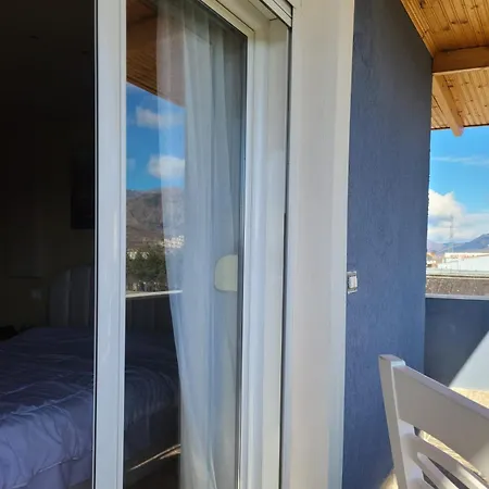 Elear 3* Κορυτσά